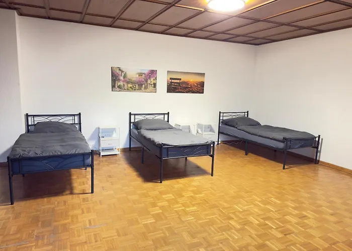 Easy アパート レバークーゼン